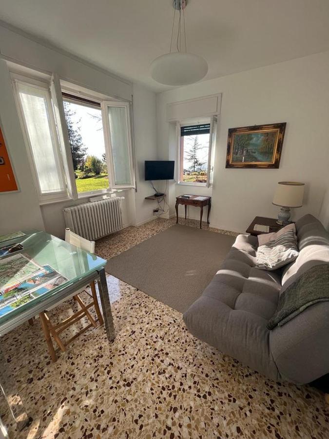 Casa Vacanze Le Violette Villa Brunate Exterior foto