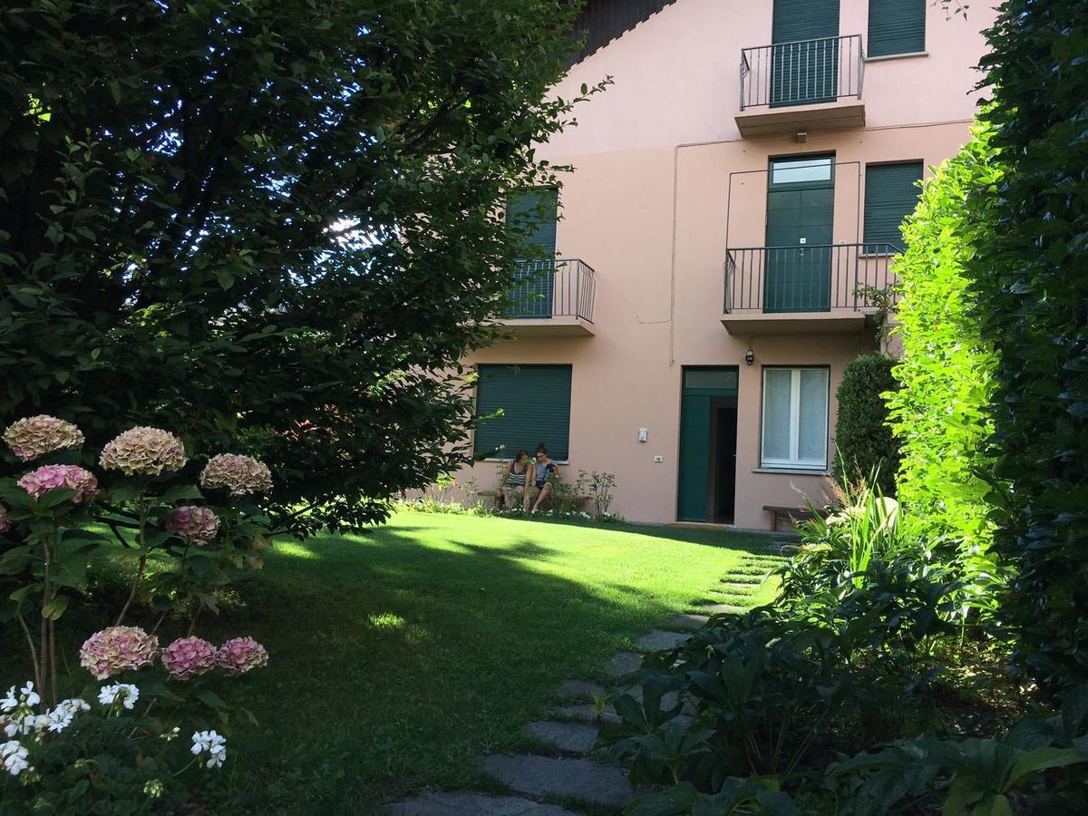 Casa Vacanze Le Violette Villa Brunate Exterior foto